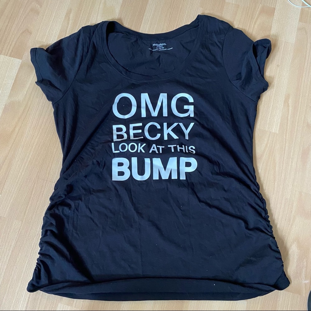 OMG look at this cute top! Motherhood maternity